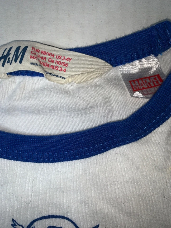 Camiseta Gráfica H&M Marvel Comics Capitán América de segunda mano para niños (talla 2-4 años) Foto 4 de 4