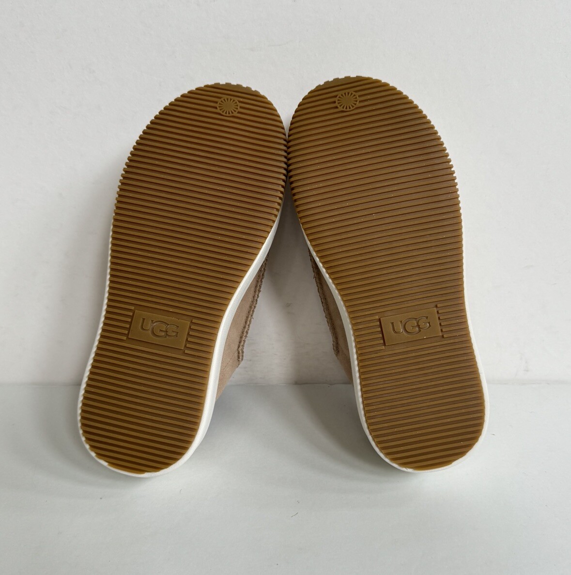 UGG EZ-DUZZIT MULE SAND PLATFORM SNEAKER SHOES US 9.5 / EU 40.5
