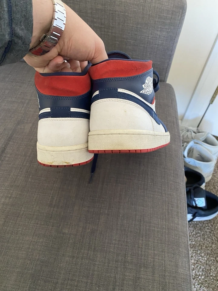 Jordan 1 Mid Azul Marino Rojo Blanco talla 9.5 Foto 4 de 4