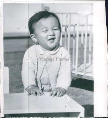 1961 Crown Prince Hiro Akihito Son Princess Michike Historic Vintage Photo 7x7