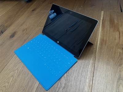 Microsoft Surface RT 64GB, 1516 Windows Tablet 10,6'' Touch WiFi in schwarz