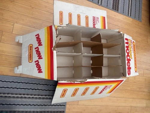 VINTAGE MATCHBOX LESNEY SUPERFAST STORE DIECAST CAR FLOOR DISPLAY & SHIPPING BOX