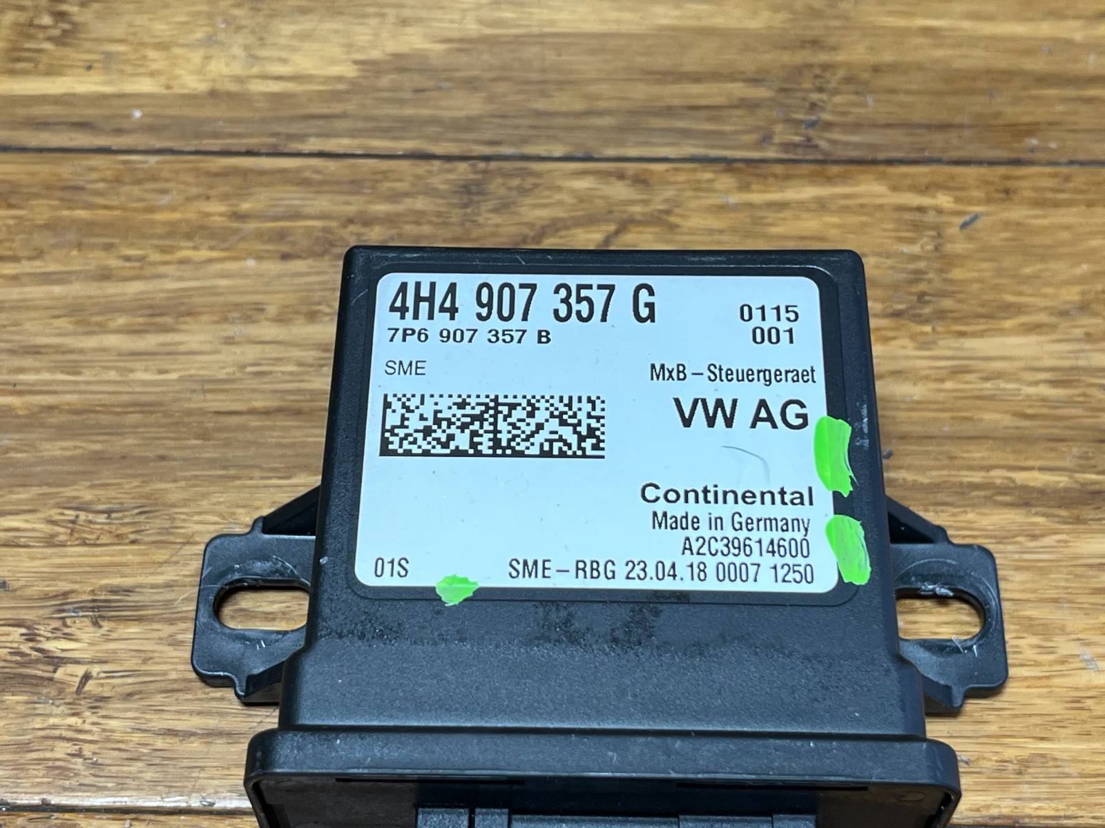Audi R8 2015-2024 Light control module P/N 4H4907357G