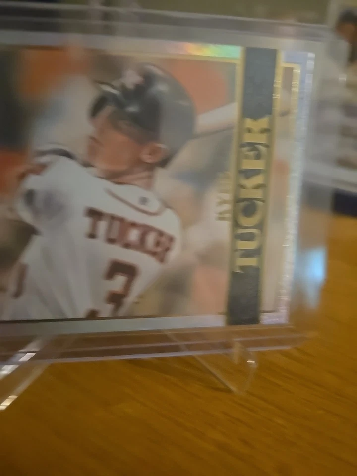 2020 Topps Gallery - Kyle Tucker #89 Rainbow Foil - Image 3 of 4