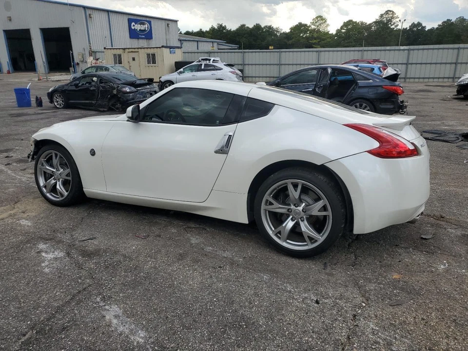 Conjunto de puerta derecha de pasajero cupé Nissan 370Z 2009-2020 blanco QAB OEM Foto 2 de 4