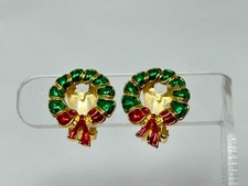 Vintage Green Red Enamel Christmas Wreath Clip on Earrings