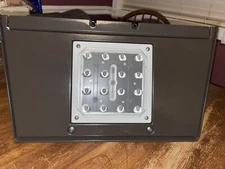 Cooper Lighting Trapizoid Impact Led 20 Watt 120 Volts SL3350ma Bronze luminare