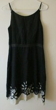 Ann Taylor 6 knee length  Black linen dress floral