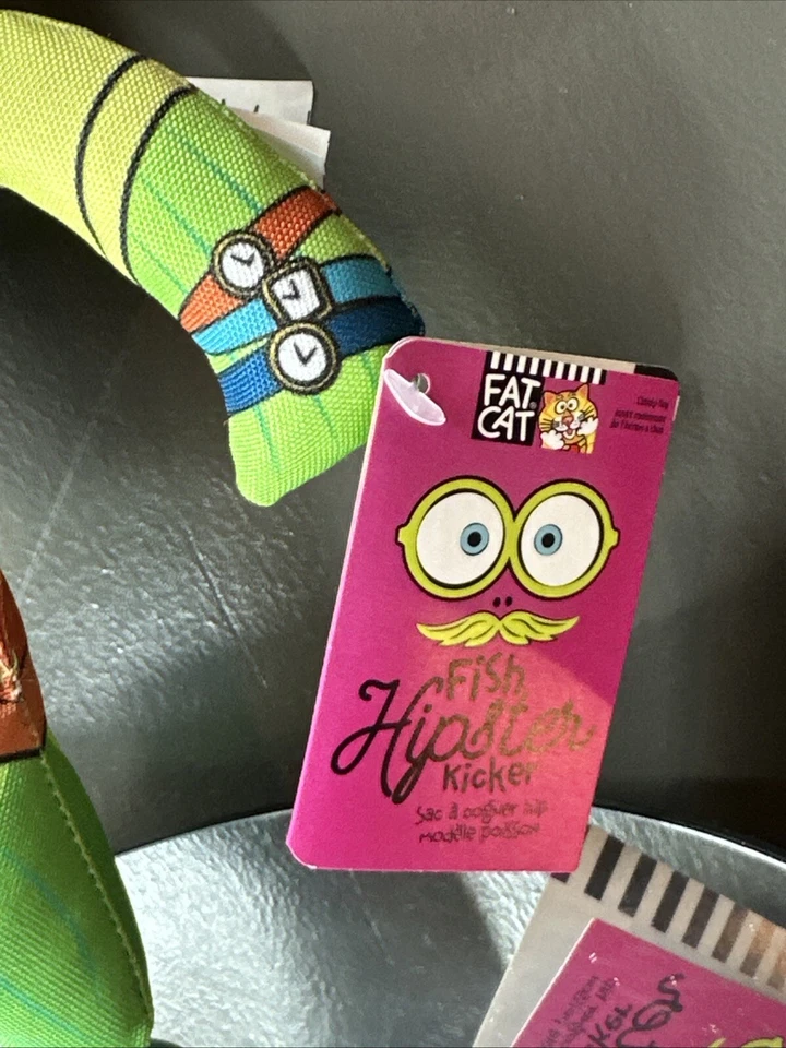 FAT CAT Catnip 8" Fish Hipster Kicker Organic Catnip Inside - Image 3 of 4