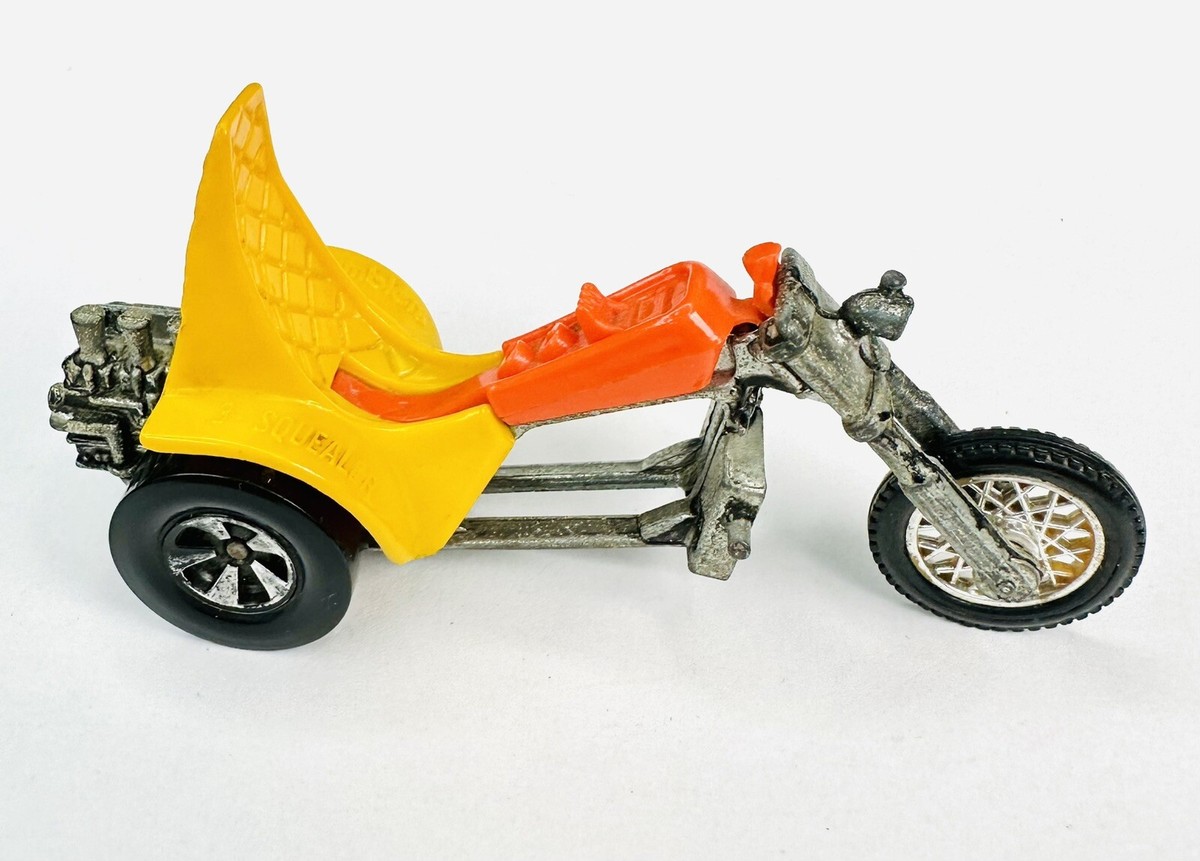 Hot Wheels Rrrumblers 1972 3 Squealer Trike Yellow & Orange