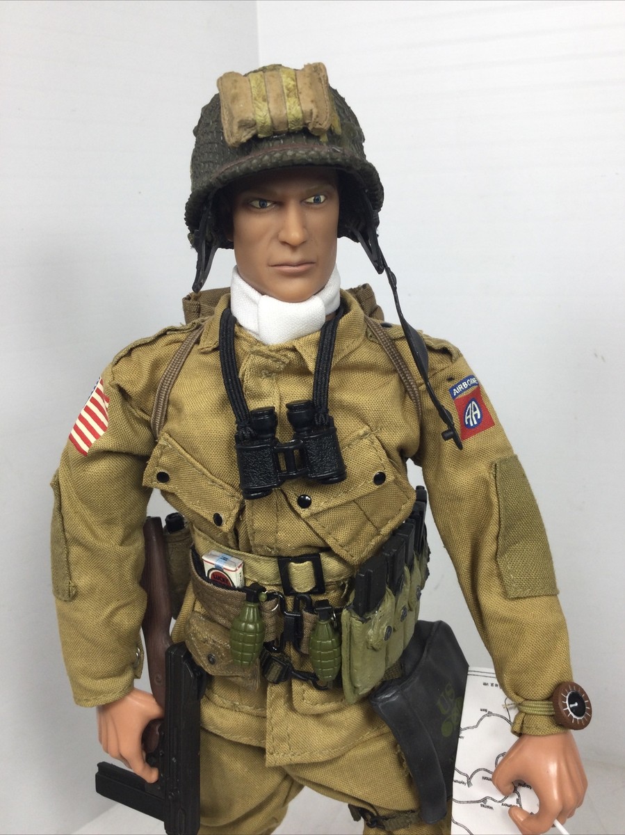 1/6 21ST CENTURY US 82ND AIRBORNE PARATROOPER OFFICER