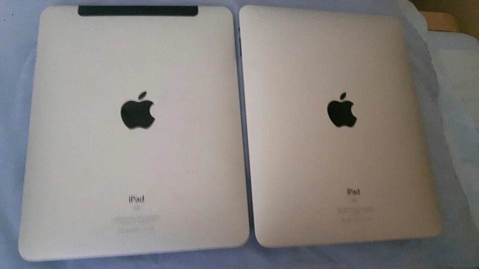 Apple iPad 1 · 64GB · Wi-Fi, foto 2 di 2