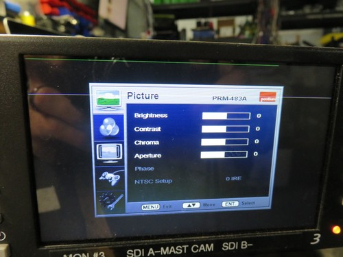 TVLogic PRM-483A(800x480)-Triple of 4.8" LCD rack monitor - read - Picture 2 of 6