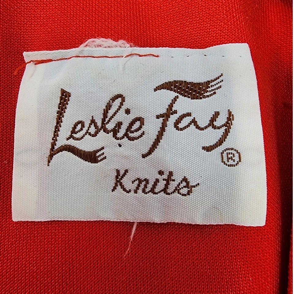 Vintage 60s Leslie Fay Knits Dress Womens S Red Gold Trim Scoop Neck Empire Mini - Image 2 of 4