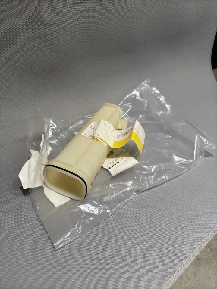 Tanque de expansión original BMW 17-11-1-712-835 318i/is, 525i/it, 318ti, Z3 Foto 4 de 4