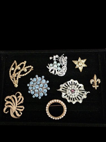 Vintage Mixed Brooch Lot Trifari, Kramer, Monet