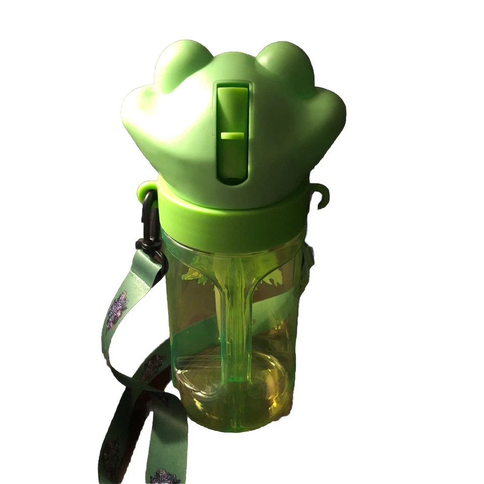 Rainforest Café Cha Cha Sipper (botella H2O) con rana árbol Cha Cha con cordón Foto 3 de 4