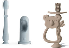 Baby Oral Care  Teething Relief Set  2-Piece Finger Toothbrush  Tongue Cleane