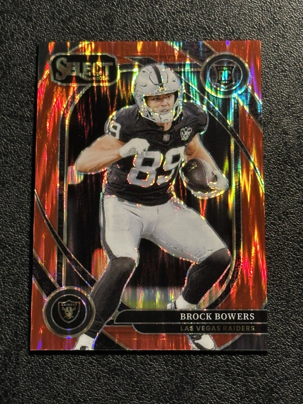 2024 Panini Select - Club Level Brock Bowers #222 Red Shock Prizm (RC) /249