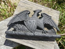Vintage Cast Iron Trivet – Patriotic Heraldic Eagle, Iron Art JM198 USA