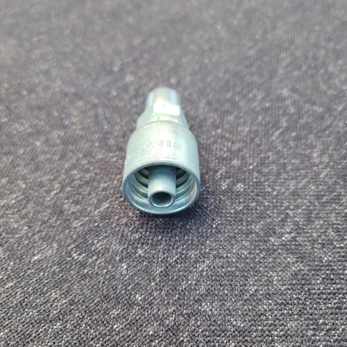 1UT43-04-06 3/8" to 1/4 "  Male BSPT Fitting, K Series