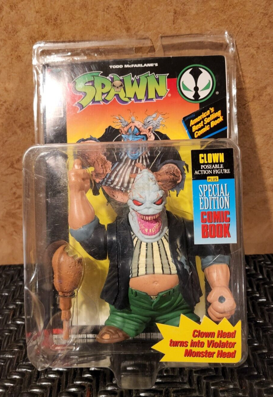 1994 McFarlane  Poseable Clown Figure Plus Special Edition Comic Book -