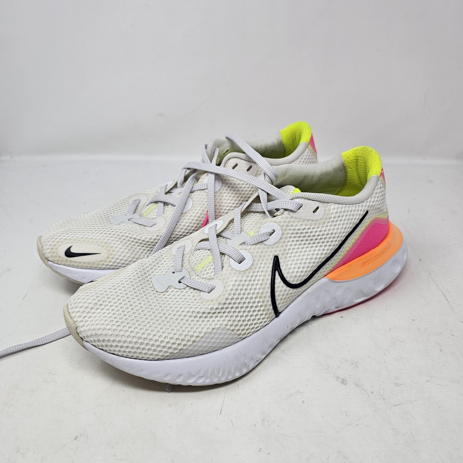 Nike Women's Renew Run CK6360-005 White Multi Running Shoes Sneakers Size 11 thumbnail 8