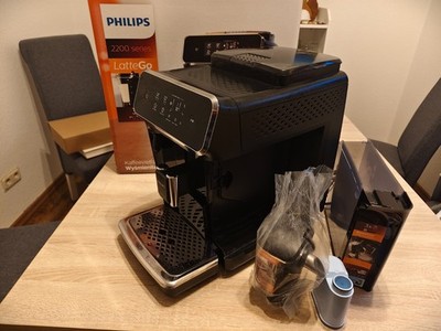 Philips Latte Go EP 2231/40 2200 Kaffeevollautomat + Milchbehälter TOP ZUSTAND