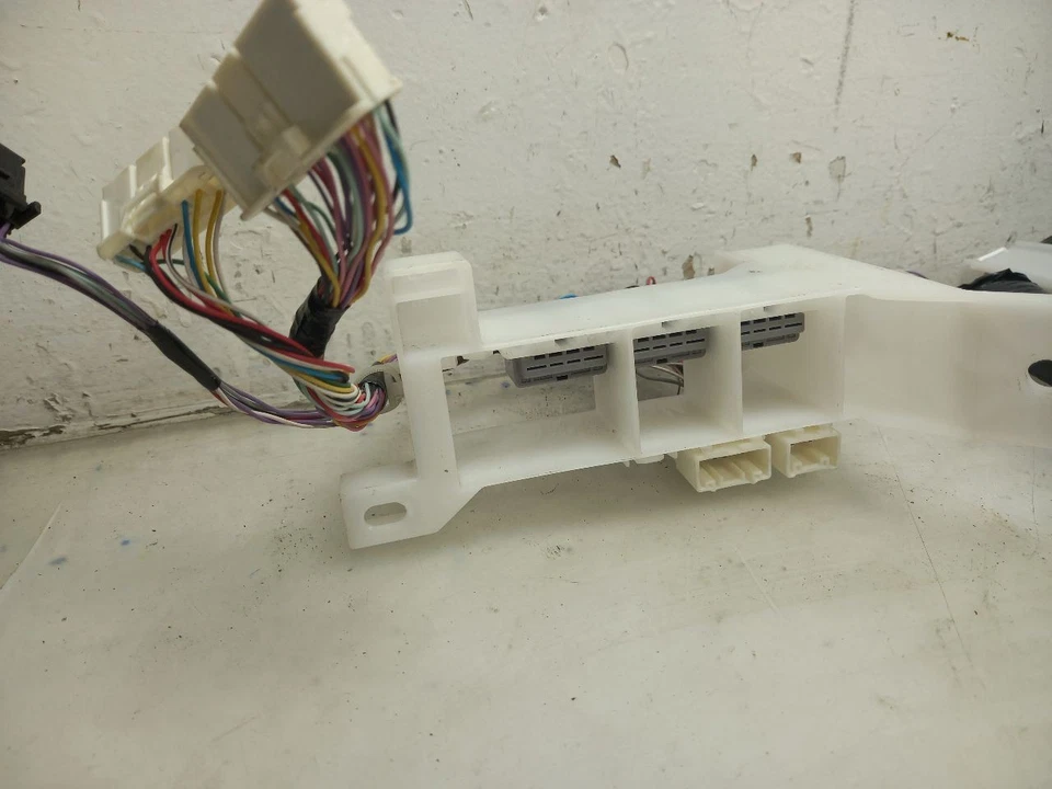 10 LEXUS RX450H TABLERO ARNÉS DE CABLES 82143-48520 Foto 3 de 4