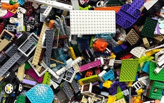 20 Lbs. of Unsorted Bulk LEGO and non LEGO Bricks Pieces and Parts