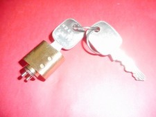 Schloß mit 2 Schlüssel für  Geldspieler von ADP Merkur Gauselmann