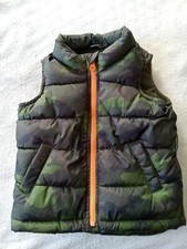 Old Navy Puffer Vest Toddler Boy Size 2T Green Camouflage Frost Free Warm Zipper