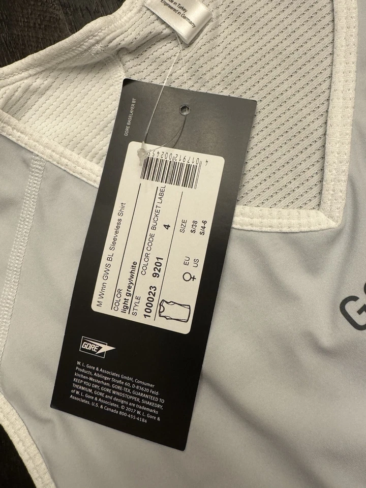 NUEVO CON ETIQUETAS GOREWEAR Camisa Gore Para Mujer Capa Base Sin Mangas Talla: Pequeña 4-6/UE 38 Foto 3 de 4