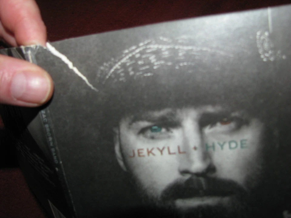 (4) Country CDs (Zac Brown Band, Jason Aldean, Brantley Gilbert, Brett Eldredge Foto 2 de 2