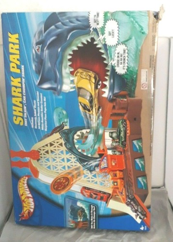 SHARK PARK HOT WHEELS SET IN UNOPENED BOX - BOX HAS SOME WEAR DAMAGE SEE LISTING - Picture 2 of 5