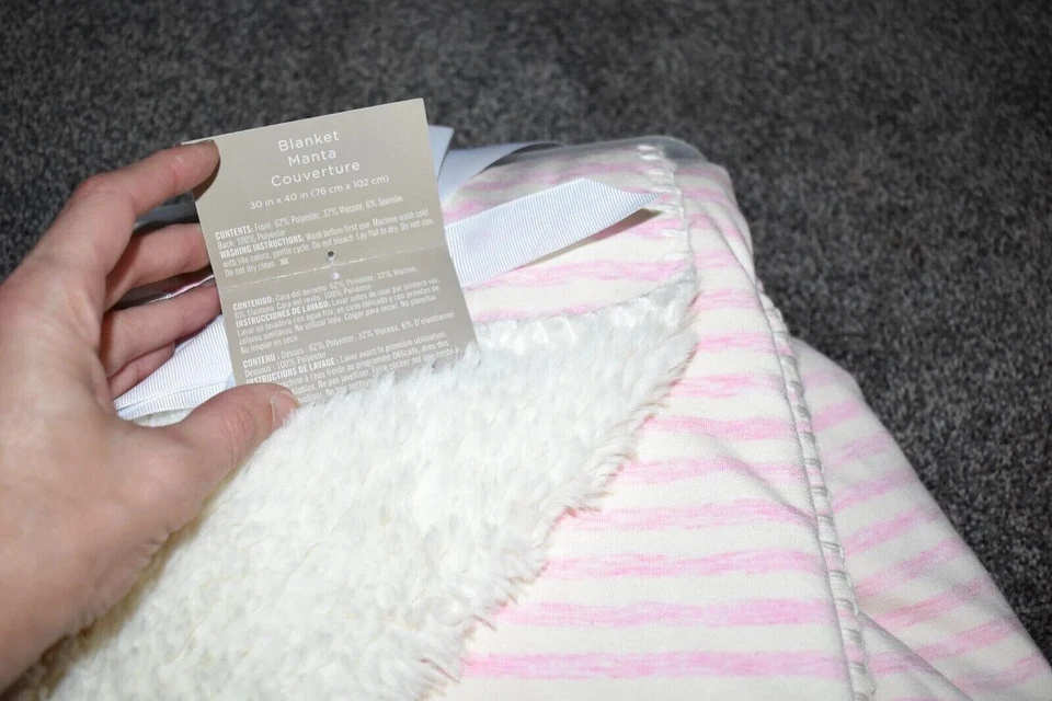 E4 NUEVO CON ETIQUETAS KOALA BABY Rosa Crema Rayas Felpa Jersey Tejido Imitación Piel Cuna Manta Foto 3 de 4