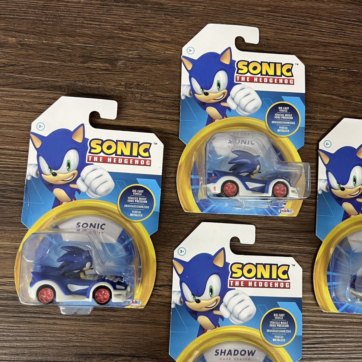 ソニックとシャドーの車 Sonic The Hedgehog Team Racing Shadow Diecast Vehicle Toy