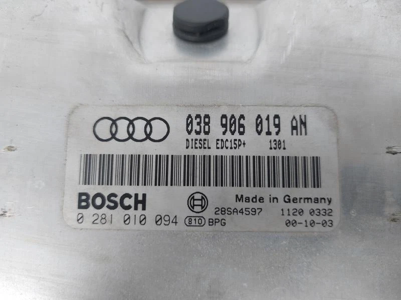 038906019AN CENTRALINA MOTORE ECU BOSCH AUDI A4 AVANT (8D5-B5) 1.9 TDI 8V 116CV  - Immagine 3 di 3