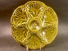 Mid Century French Majolica Oyster Plate from Gien