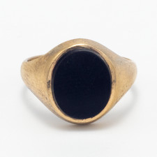 Classic Minimalistic Oval Onyx Signet Ring 9ct Yellow Gold L