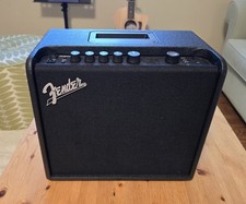 Amplificador de guitarra Fender Mustang LT25