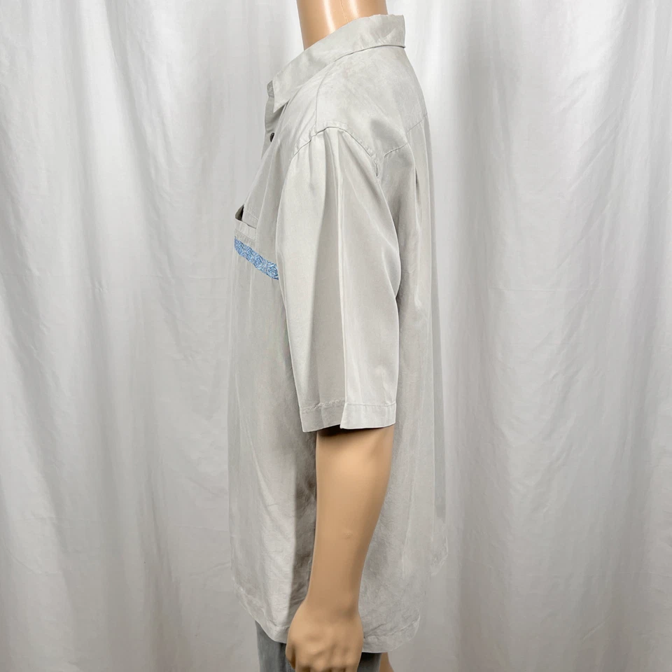 Vintage Y2K Quiksilver Men Large Embroidered Stripe Short Sleeve Button-Up Shirt - Image 3 of 4