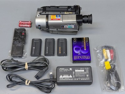 Sony Handycam CCD-TRV615 Hi8 Camcorder Video Transfer Bundle w/ Extras - Tested