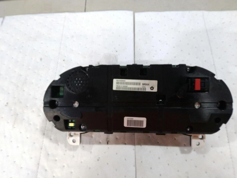 Used Speedometer Gauge fits: 2014 Jeep Cherokee cluster MPH 140 MPH 3.2L 7`` dis - Image 2 of 4