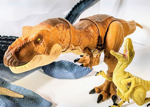 Jurassic World Destroy N Devour 24” INDOMINUS REX Final Battle Scene lot 6 - Picture 6 of 8