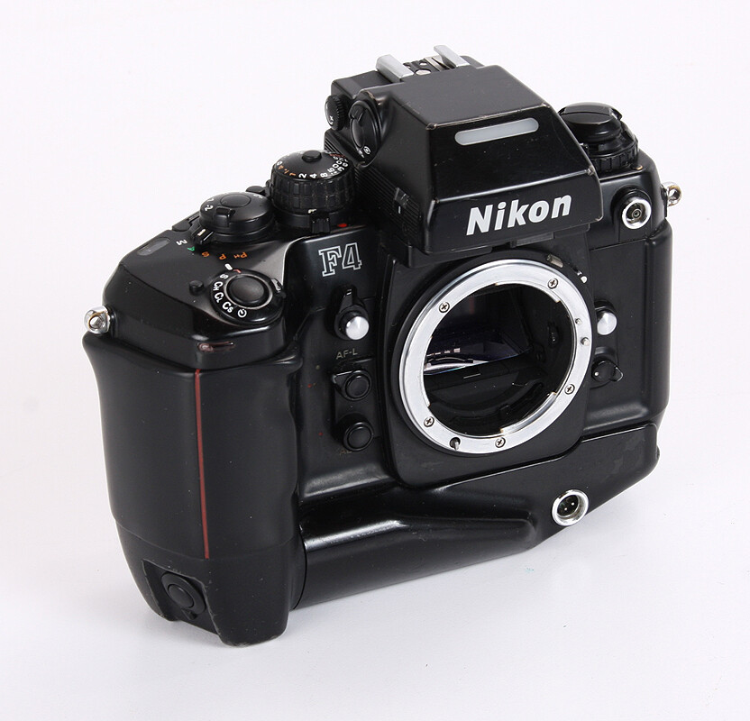 NIKON F4 BODY + MB-21 + DP-20, FLASH AND OTHER ISSUES/216668