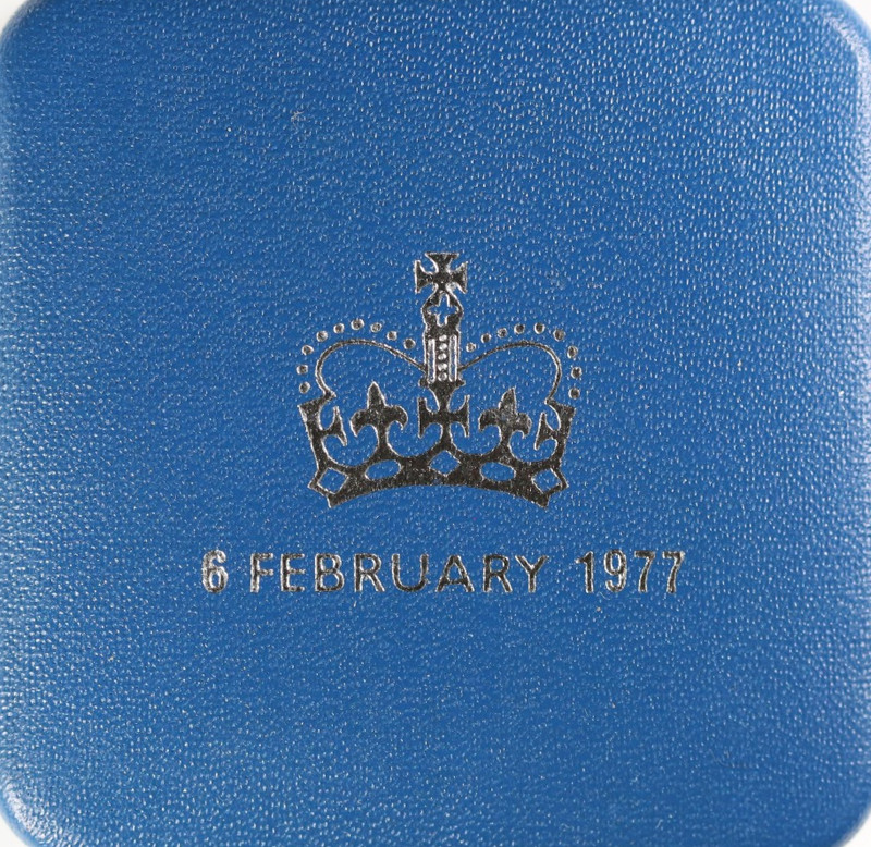 1977 Sterling Silver, 28.276 grammes proof form round coin