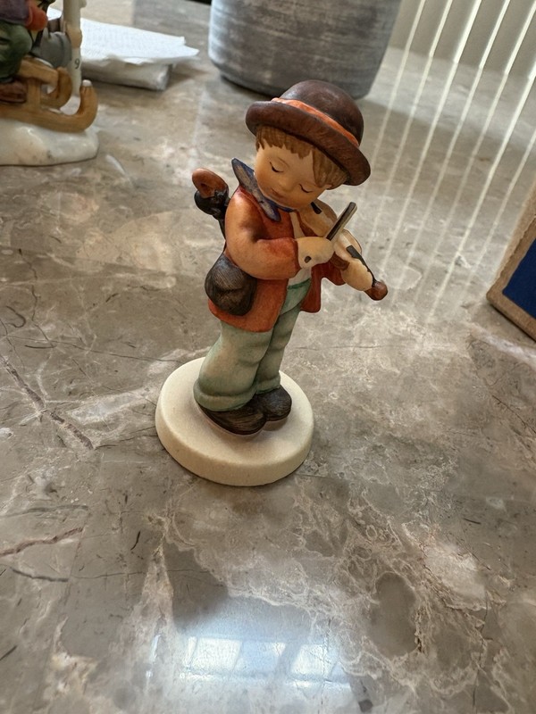 Little Fiddler Hummel Goebel Figurine 4 boy vintage traveler West Germany Violin