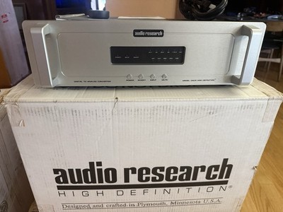 Audio Research DAC8 Digital to Analog Converter w/ Remote, Manual, Box