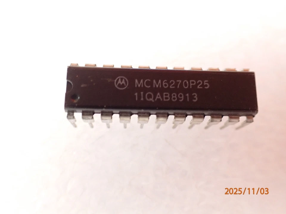Motorola MCM6270P25 4Kx4, 16K SRAM 25ns DIP22 UK STOCK, RETRO COMPUTER REPAIS - Image 4 of 4